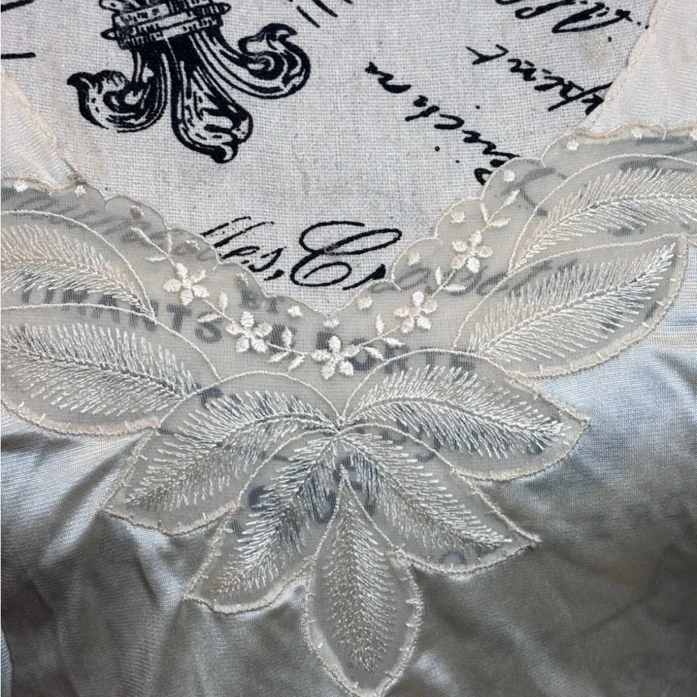 Luxurious Cream Lace Chemise